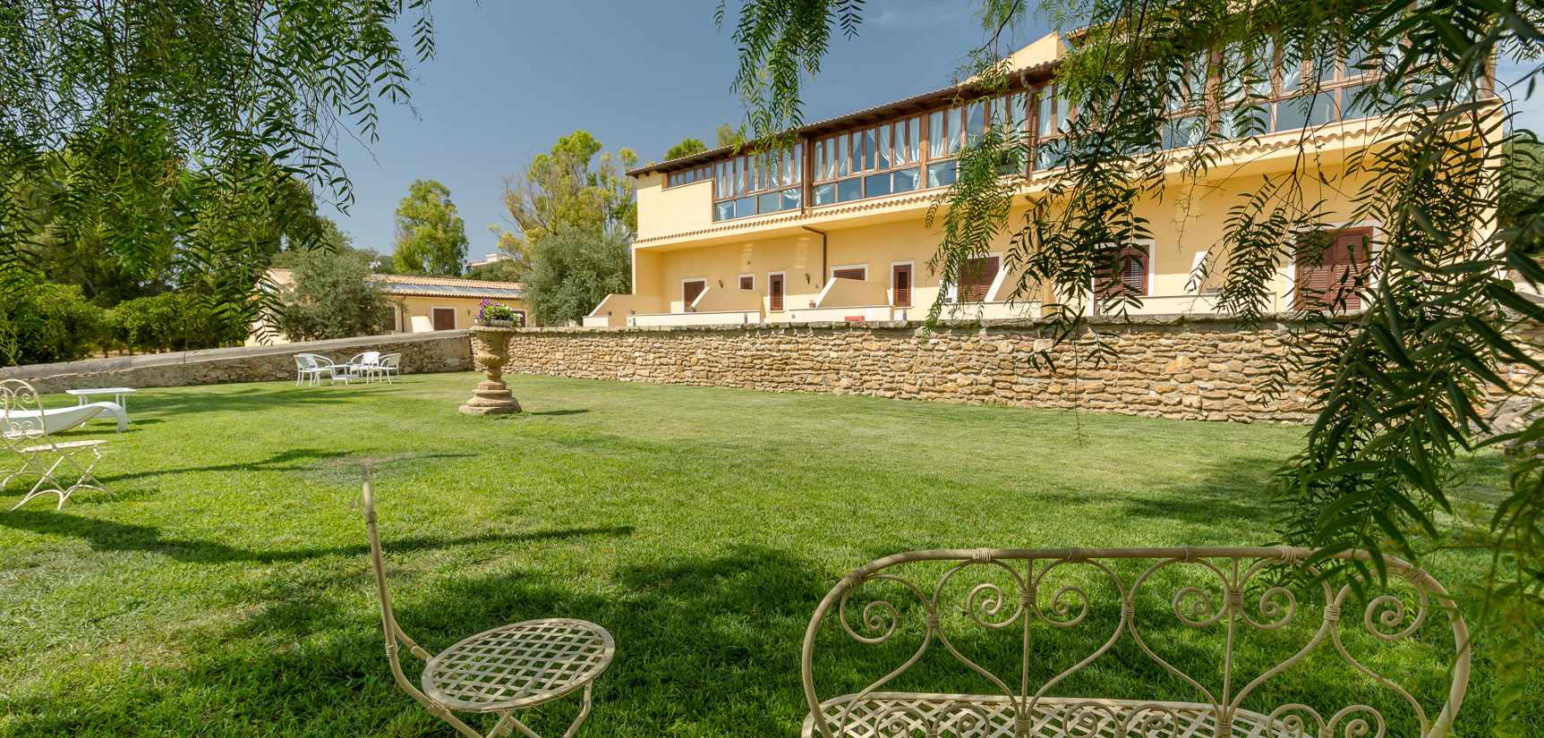 il giardino d i Villa Calandrino a Sciacca
